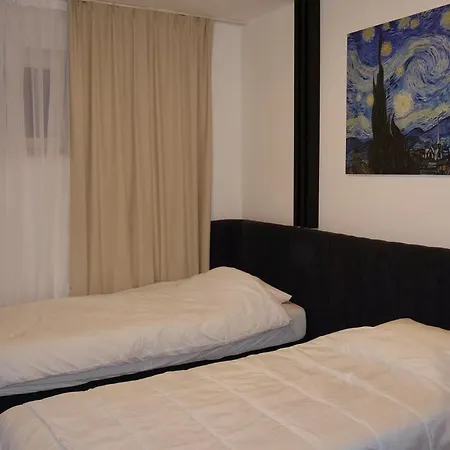 Mojca Apartment *